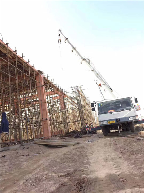 兰陵县25 吨、50 吨吊车怎么选？多大重量 / 半径适合对应车型？